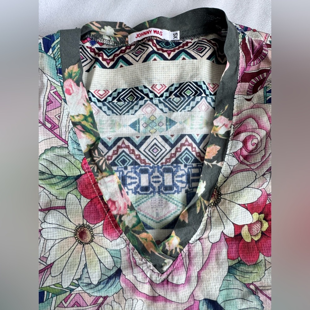 Johnny Was Tribeca Georgette Floral V Neck Floral Aztec Tunic Cotton Women XS - Picture 3 of 11